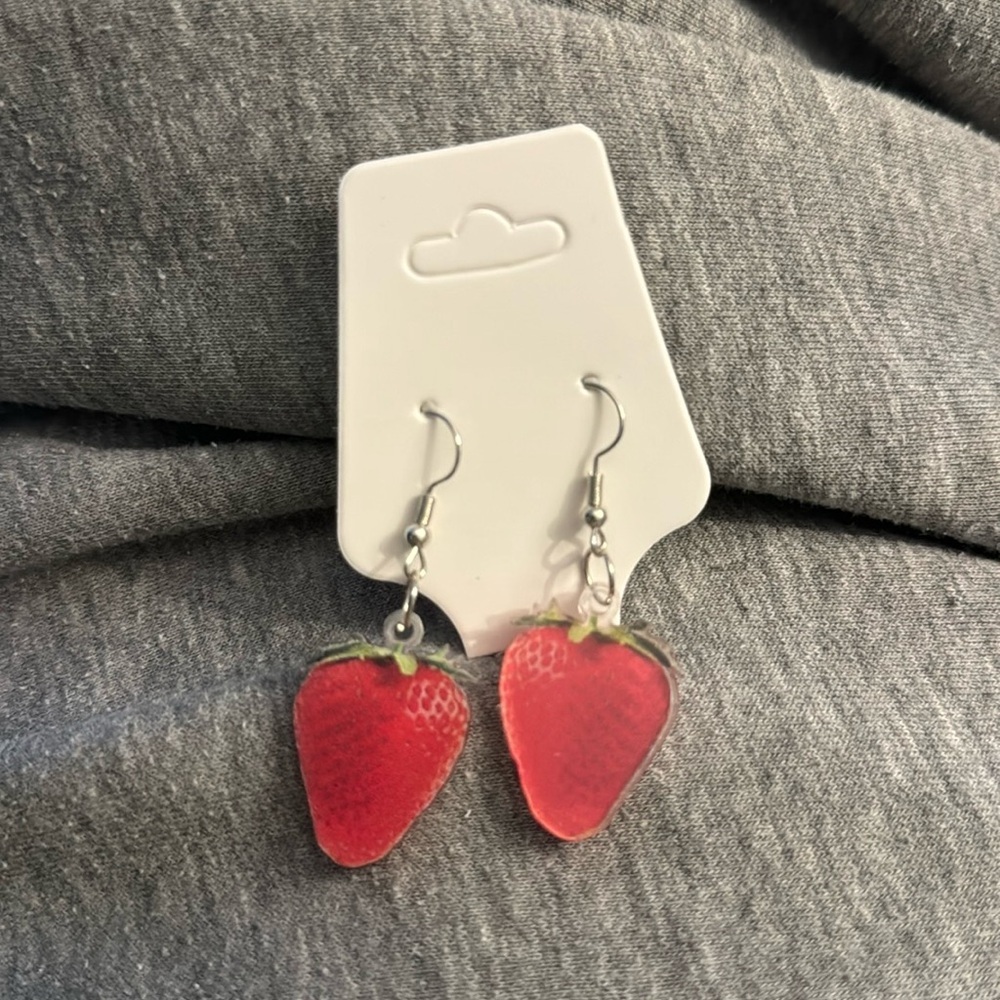 🛍️BUNDLE 3 for $17 STRAWBERRY cute earrings kawaii food animal - Picture 1 of 1